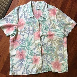 Vintage Alfred Dunner Cream Hawaiian Dream Floral Short Sleeve Button Up